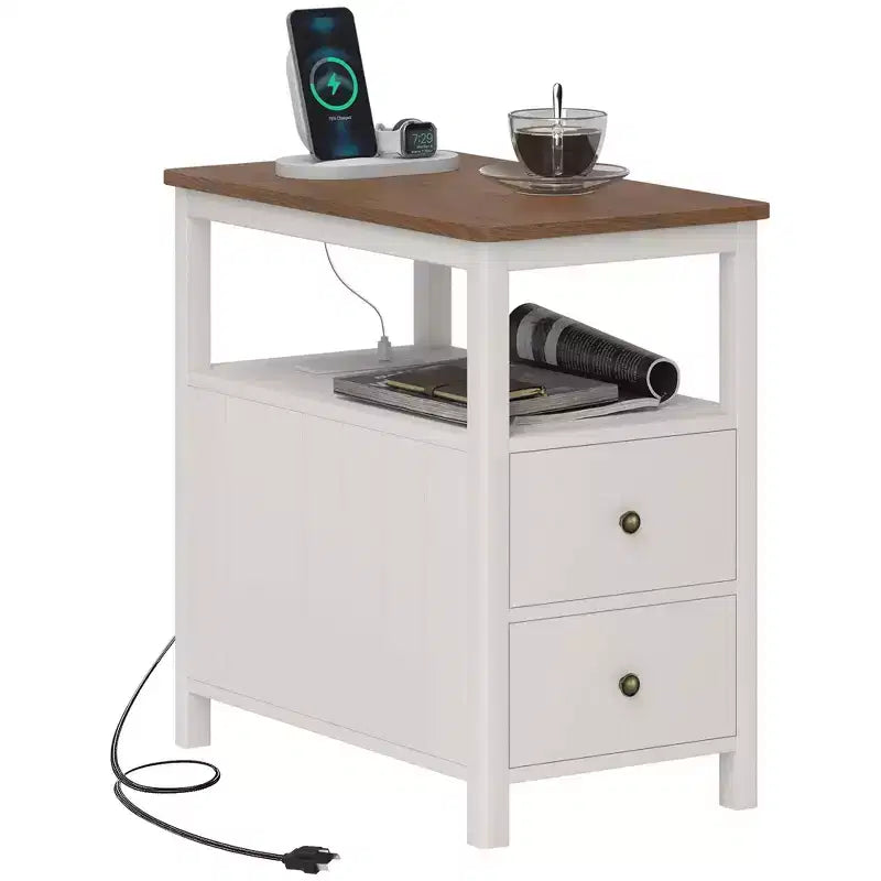 Schmaler Beistelltisch mit Ladestation und USB-Anschlüssen für das Wohnzimmer, Moderner Nachttisch mit Schubladen, Regal